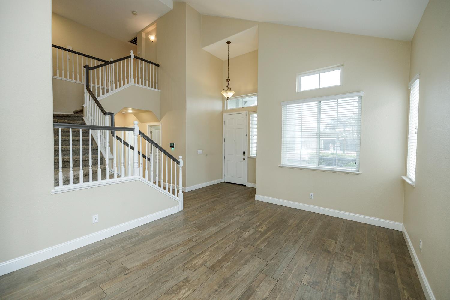 446 Meyenberg Ave, Ripon, CA 95366