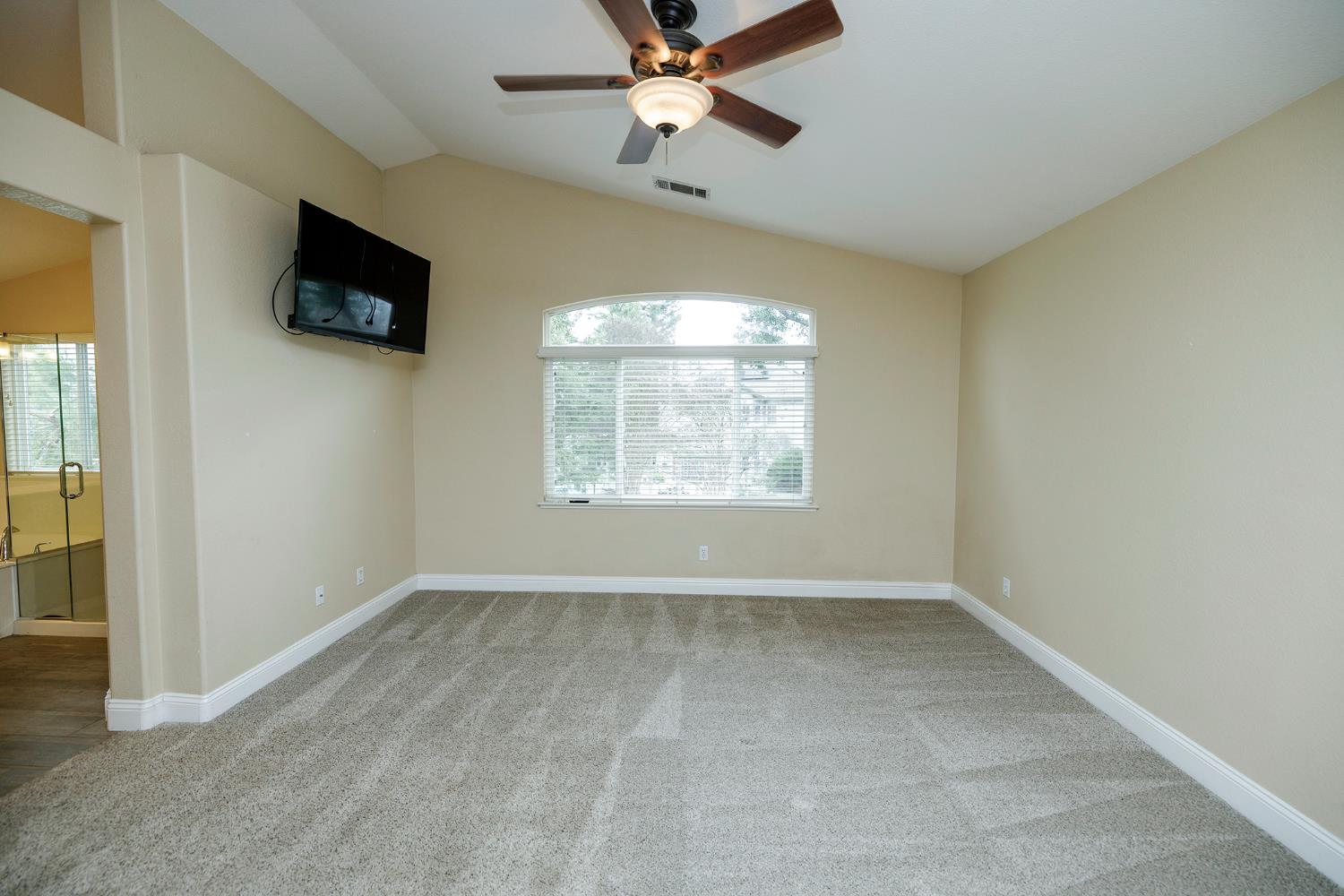 446 Meyenberg Ave, Ripon, CA 95366