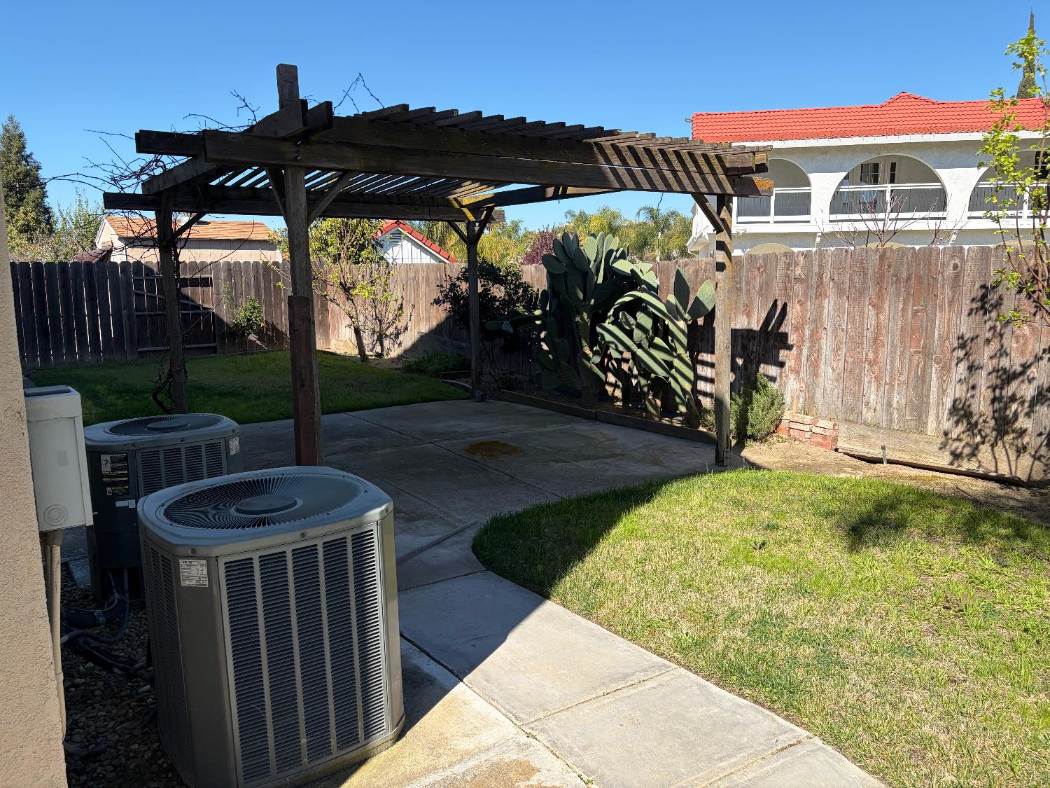 1821 Avo Way, Manteca, CA 95337