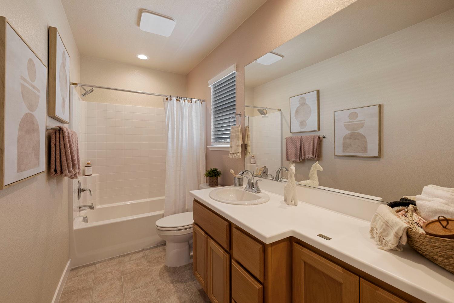 440 Lemongrass St, Turlock, CA 95380