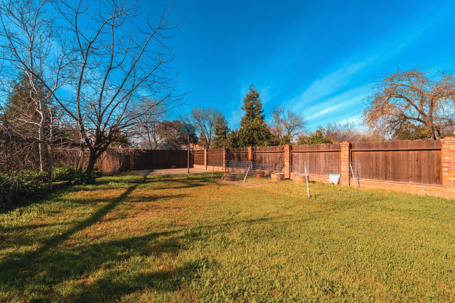 1541 W North Bear Creek Dr, Merced, CA 95348