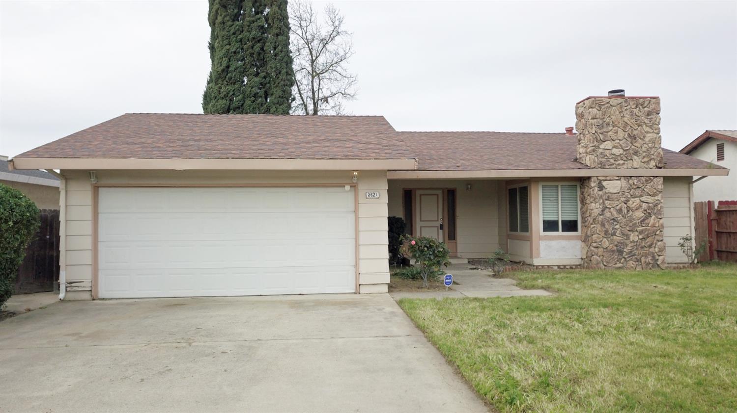 2621 Dels Ln, Turlock, CA 95382