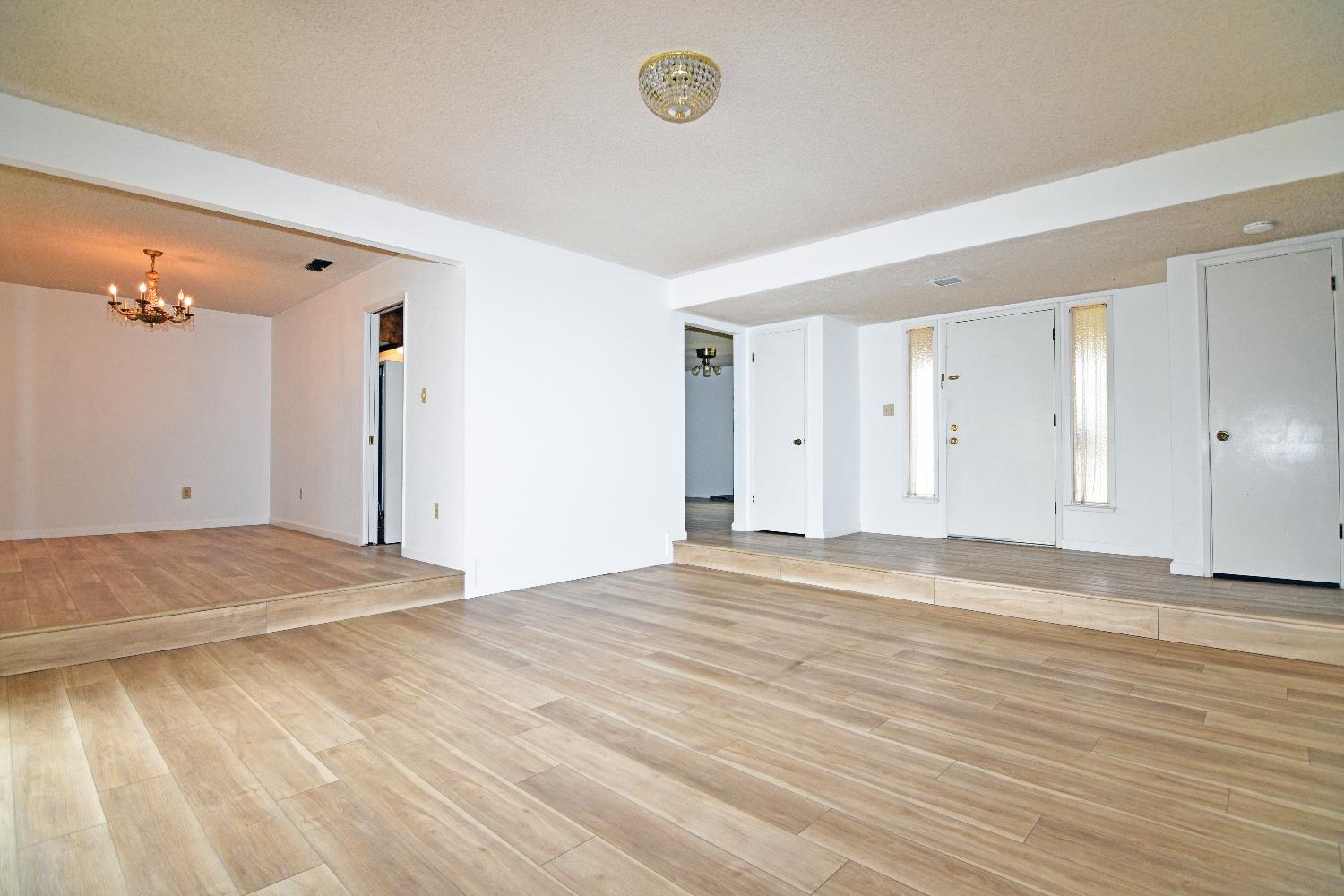 2621 Dels Ln, Turlock, CA 95382