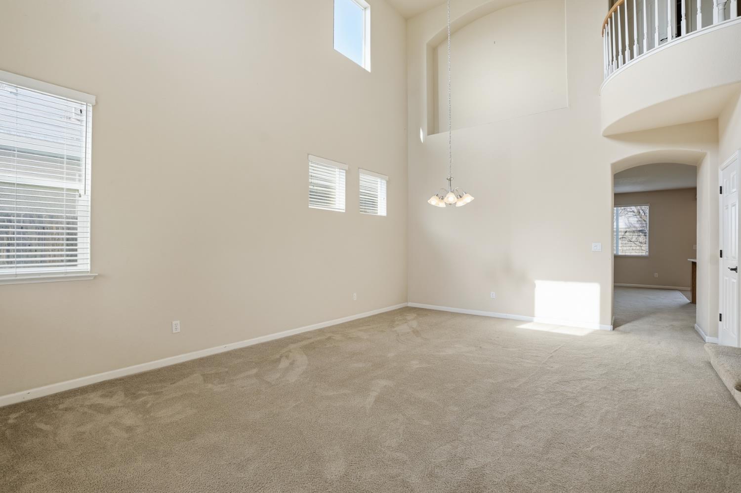 1025 Barbados St, Manteca, CA 95337