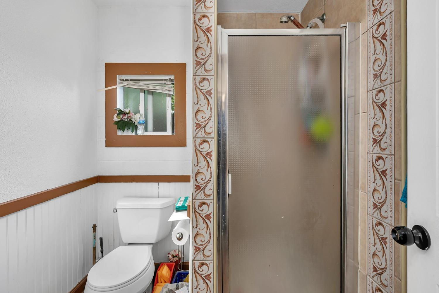 1109 1111 Center Ave, Dos Palos, CA 93620