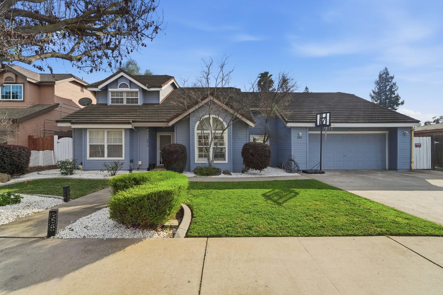 2612 Snyder Ave, Modesto, CA 95356