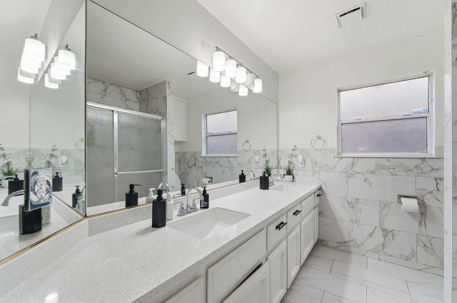 2612 Snyder Ave, Modesto, CA 95356