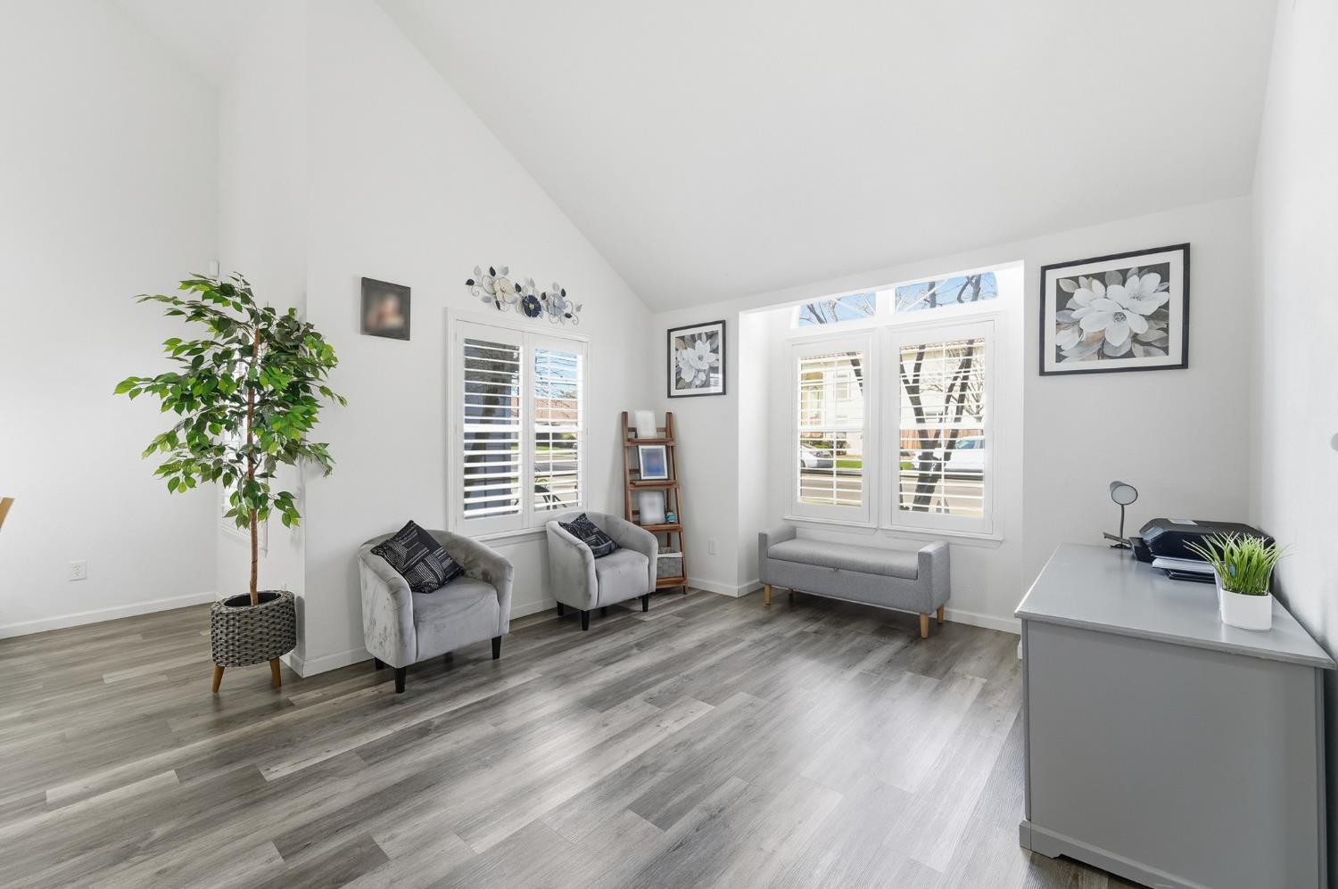 2612 Snyder Ave, Modesto, CA 95356