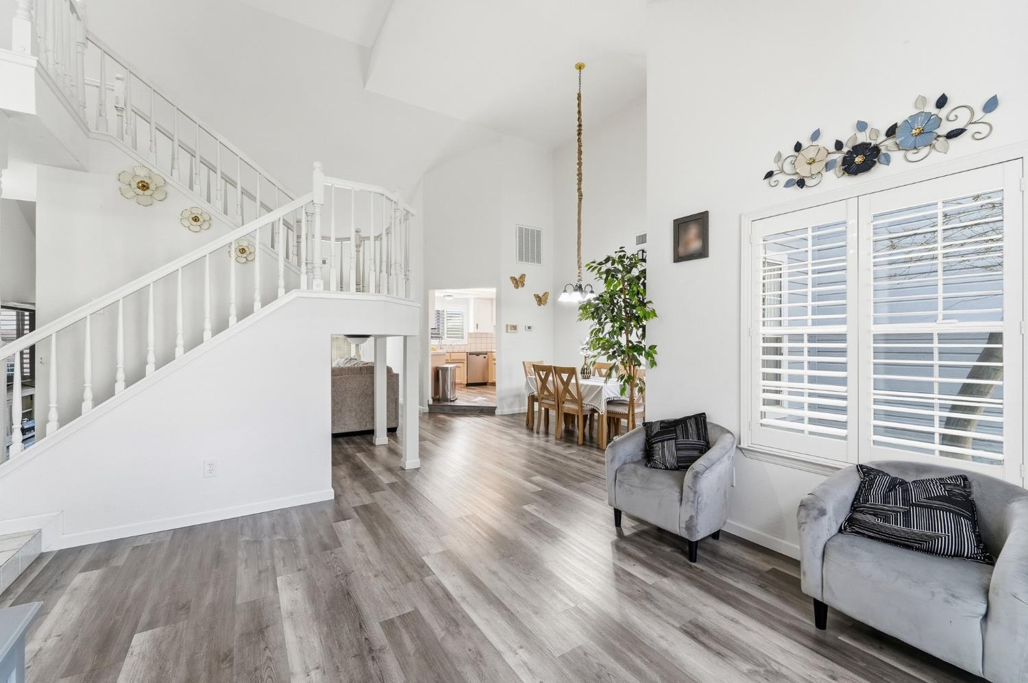 2612 Snyder Ave, Modesto, CA 95356