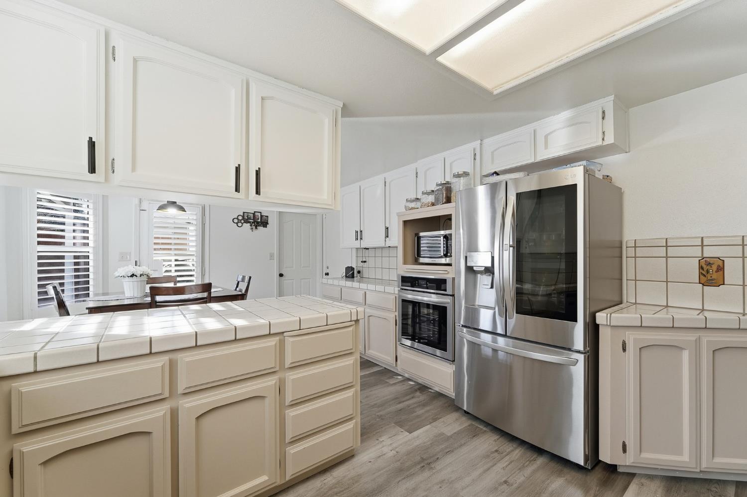 2612 Snyder Ave, Modesto, CA 95356
