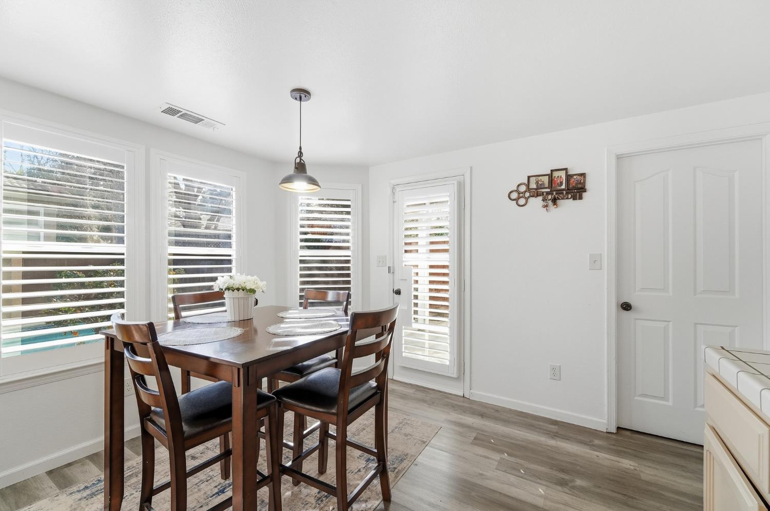 2612 Snyder Ave, Modesto, CA 95356