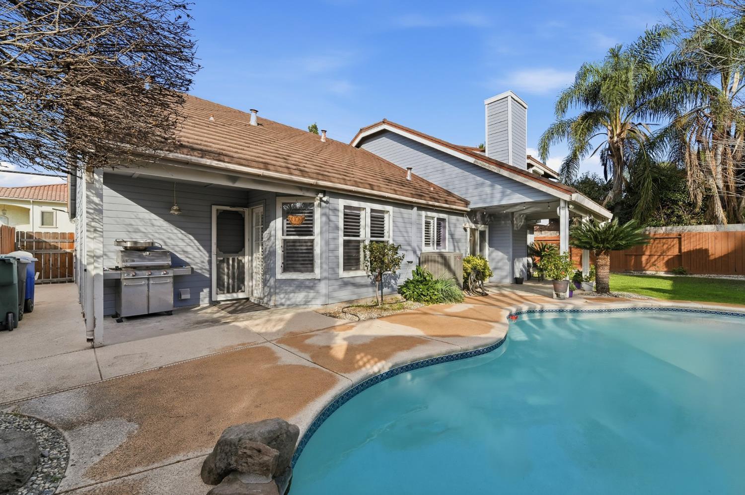 2612 Snyder Ave, Modesto, CA 95356