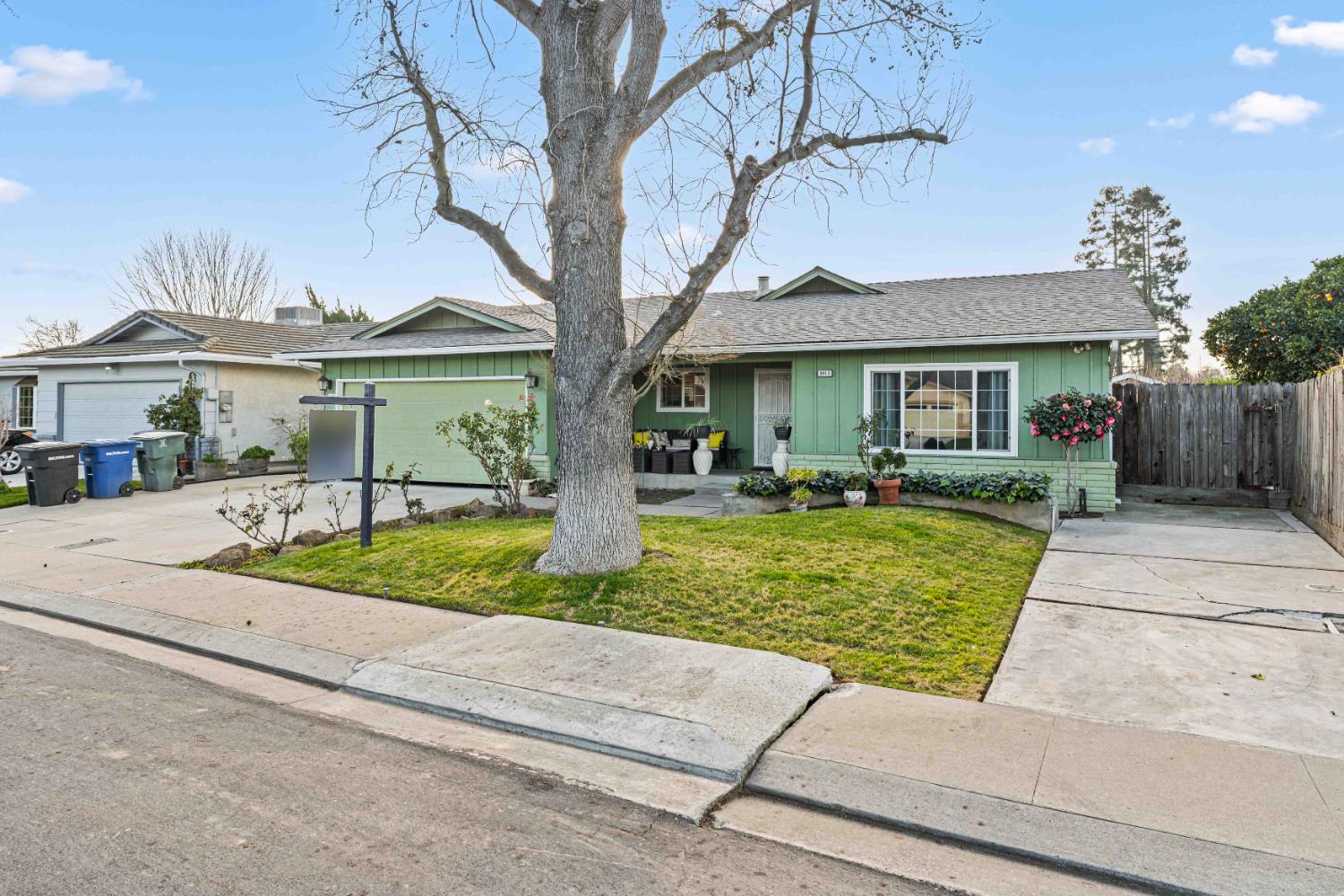 3913 Peacock Ln, Modesto, CA 95356