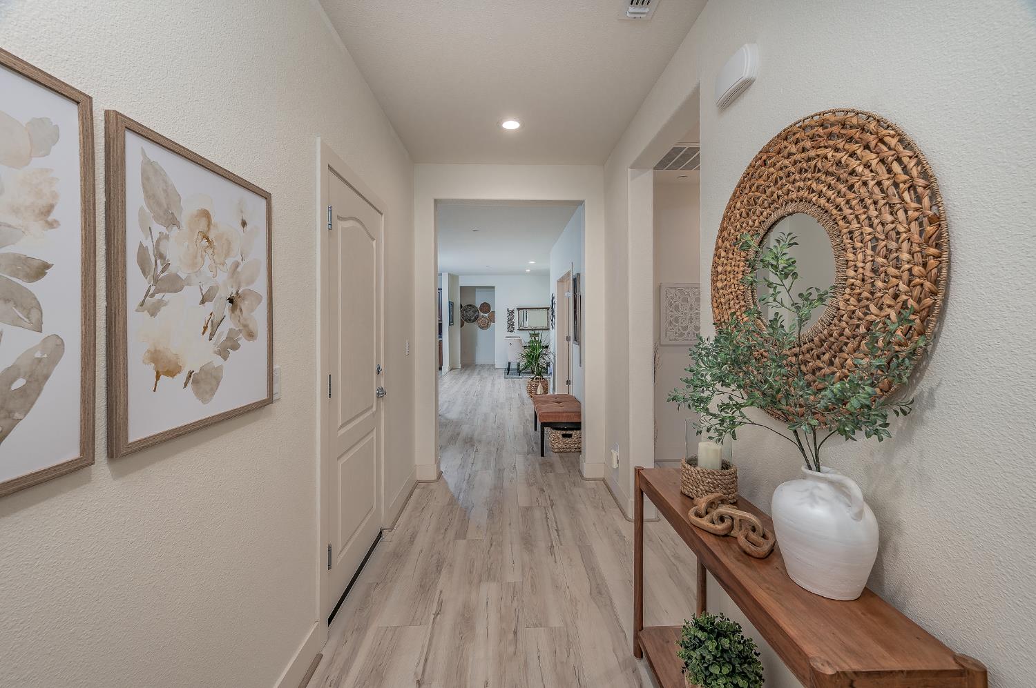 869 Grace Dr, Los Banos, CA 93635