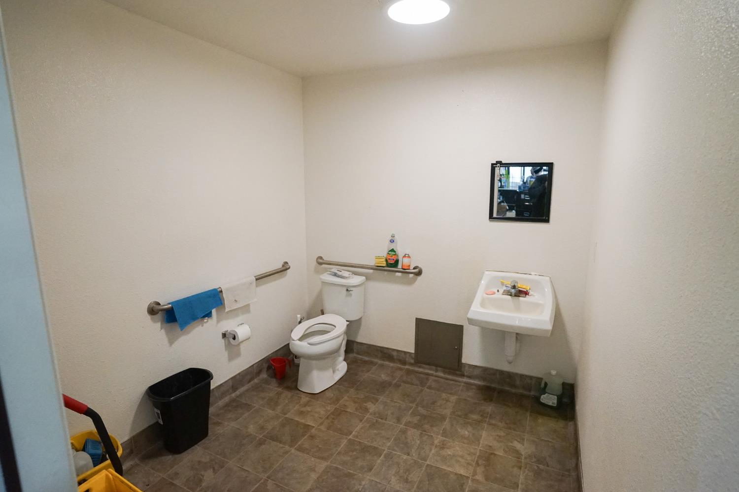 715 Lander Ave, Turlock, CA 95380