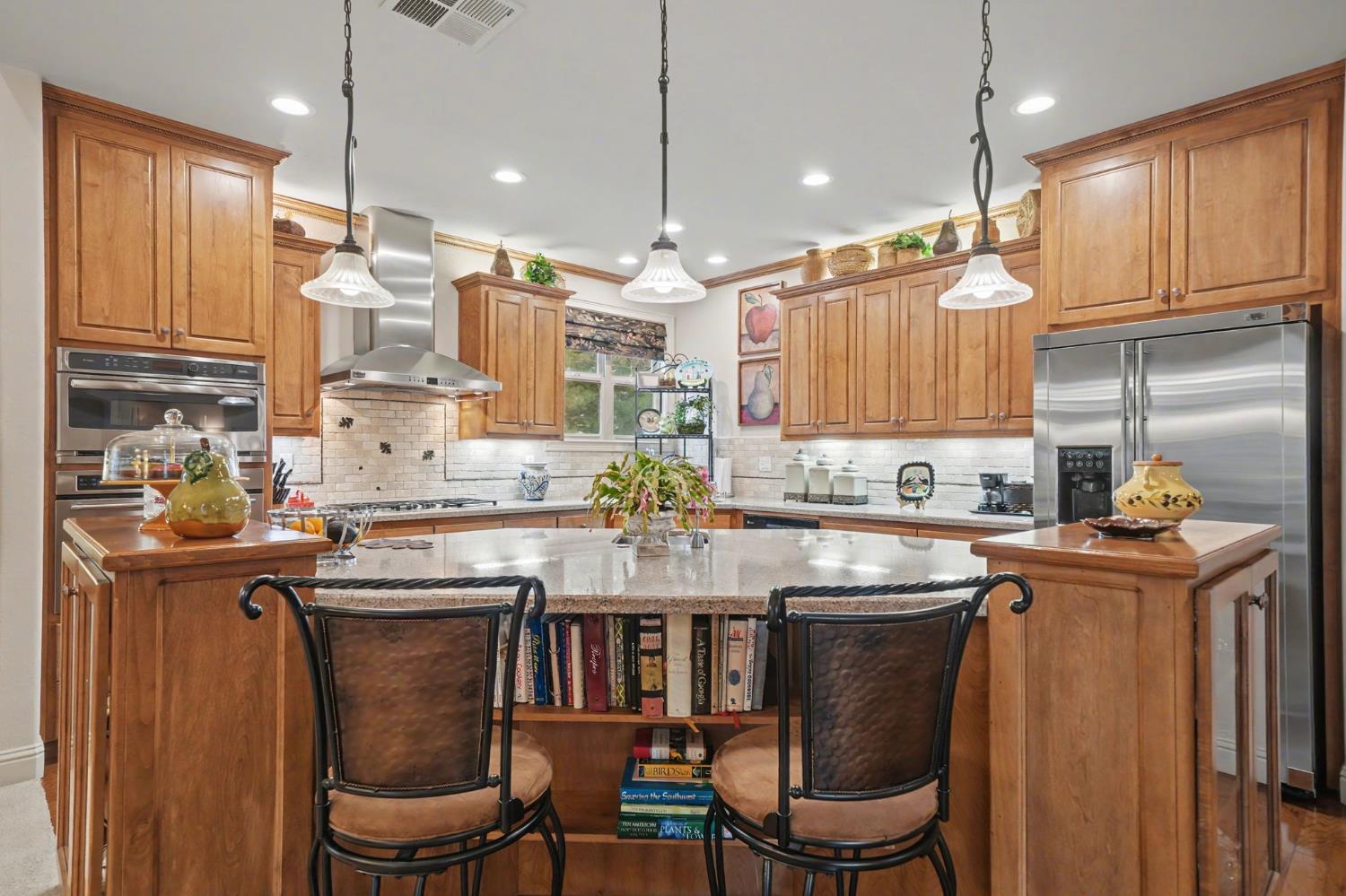 1380 Knolls Dr, Copperopolis, CA 95228