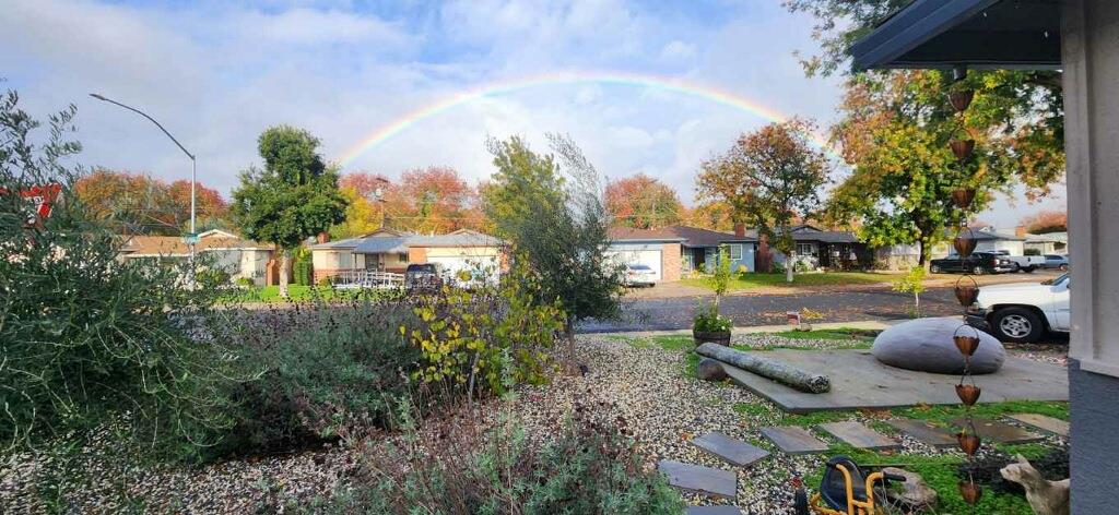 1908 Debonaire Ct, Modesto, CA 95350