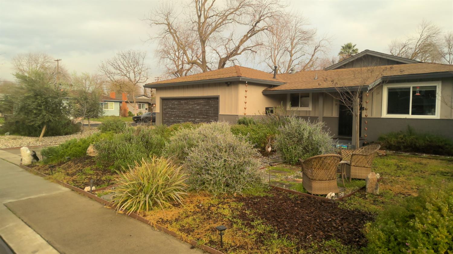 1908 Debonaire Ct, Modesto, CA 95350