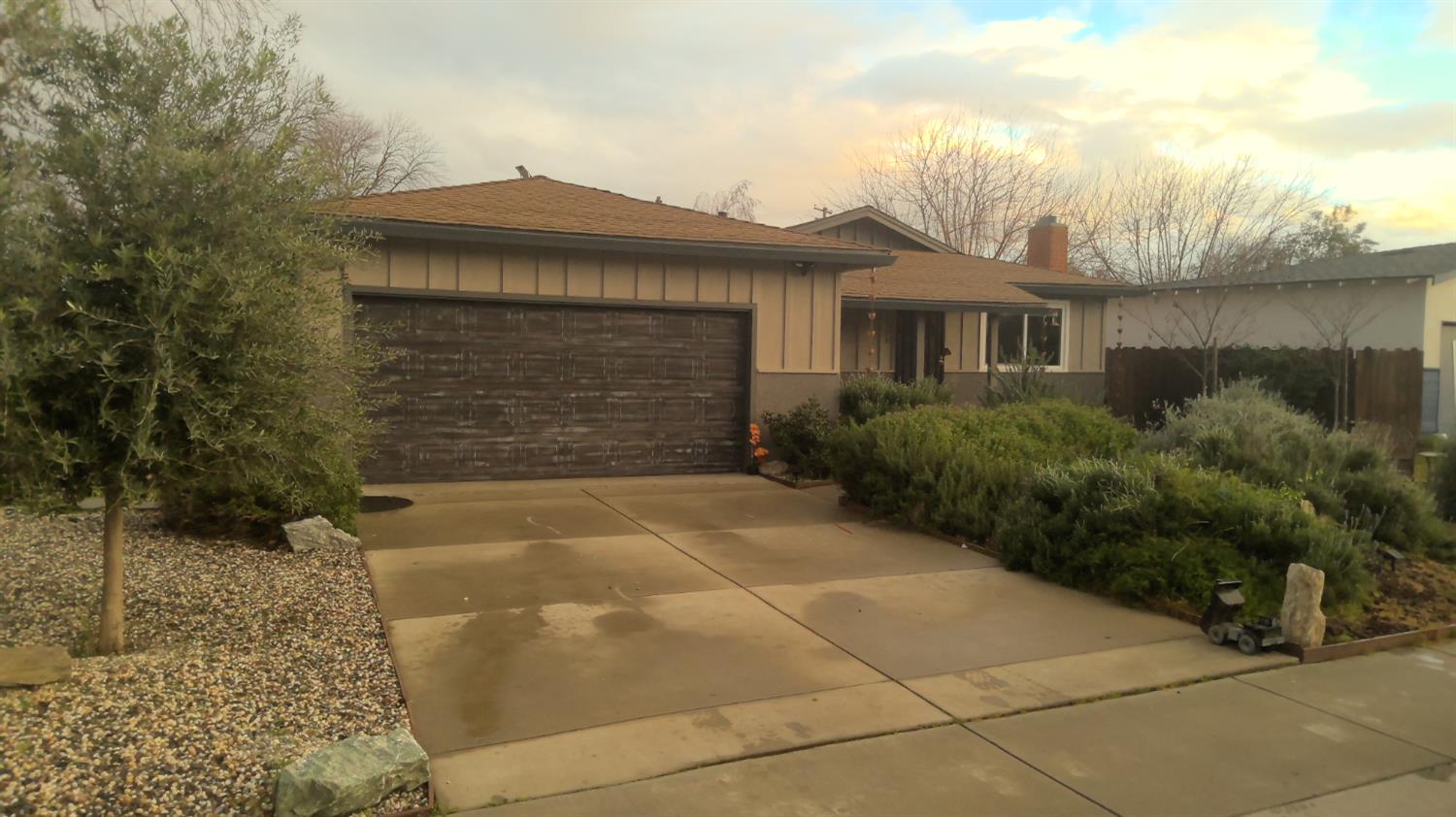 1908 Debonaire Ct, Modesto, CA 95350