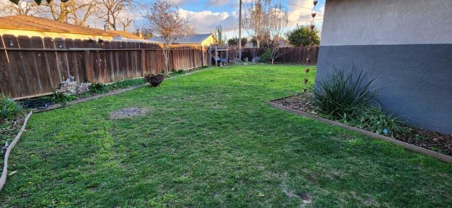 1908 Debonaire Ct, Modesto, CA 95350