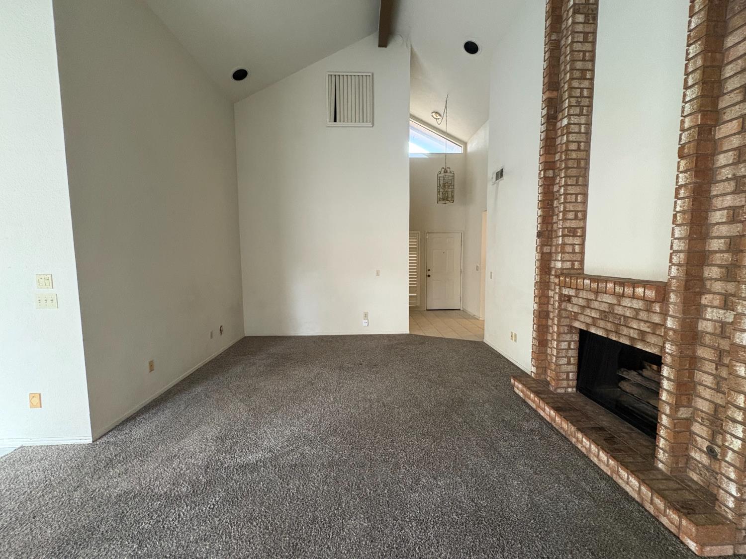 1829 Oak Leaf Dr, Modesto, CA 95354