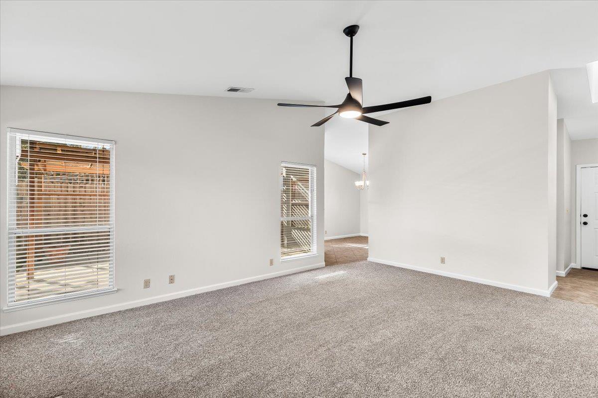 2192 Royal Wood Ln, Turlock, CA 95380