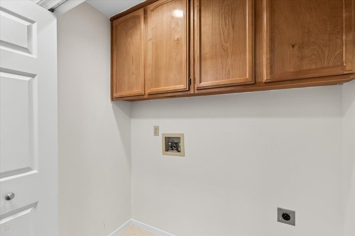 2192 Royal Wood Ln, Turlock, CA 95380