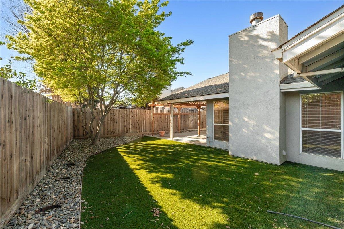 2192 Royal Wood Ln, Turlock, CA 95380