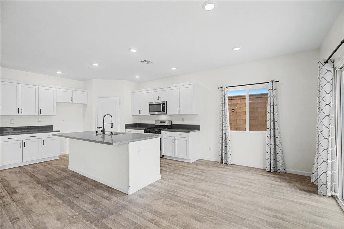 1496 Crimson, Manteca, CA 95336