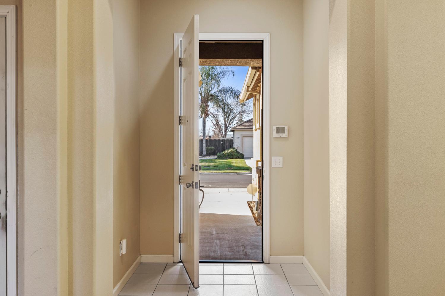 612 Beck Creek Ln, Patterson, CA 95363