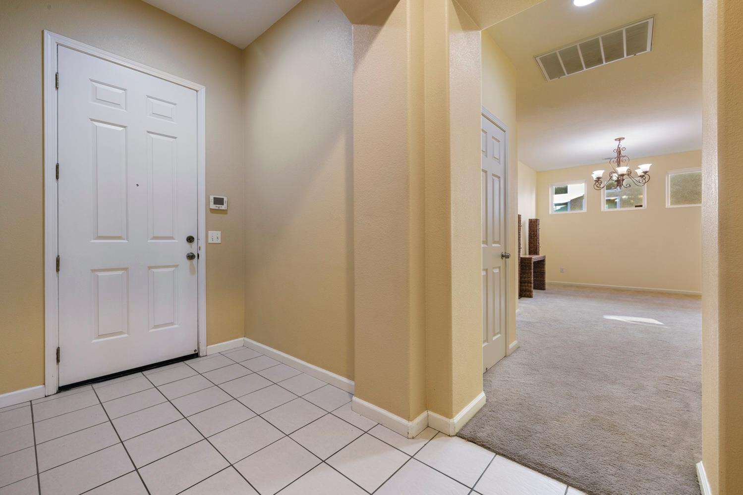 612 Beck Creek Ln, Patterson, CA 95363