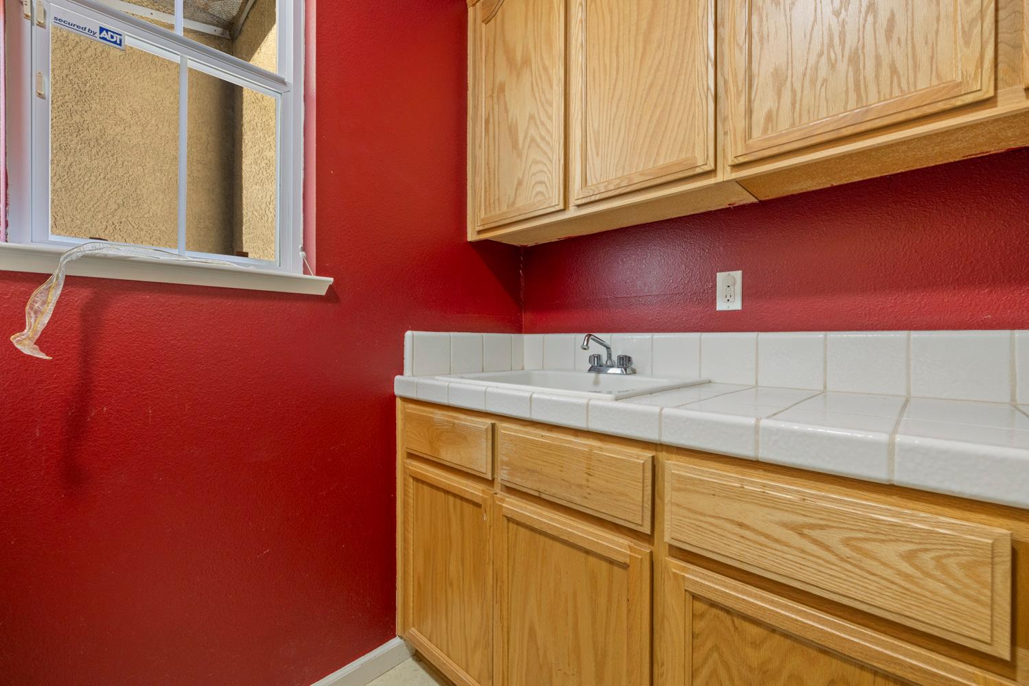 612 Beck Creek Ln, Patterson, CA 95363