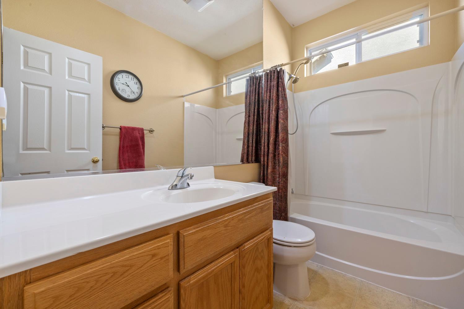 612 Beck Creek Ln, Patterson, CA 95363