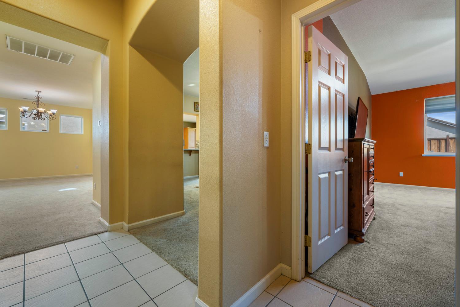 612 Beck Creek Ln, Patterson, CA 95363