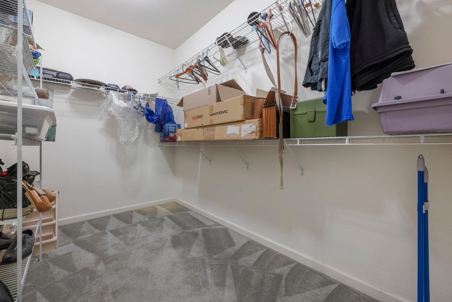 612 Beck Creek Ln, Patterson, CA 95363