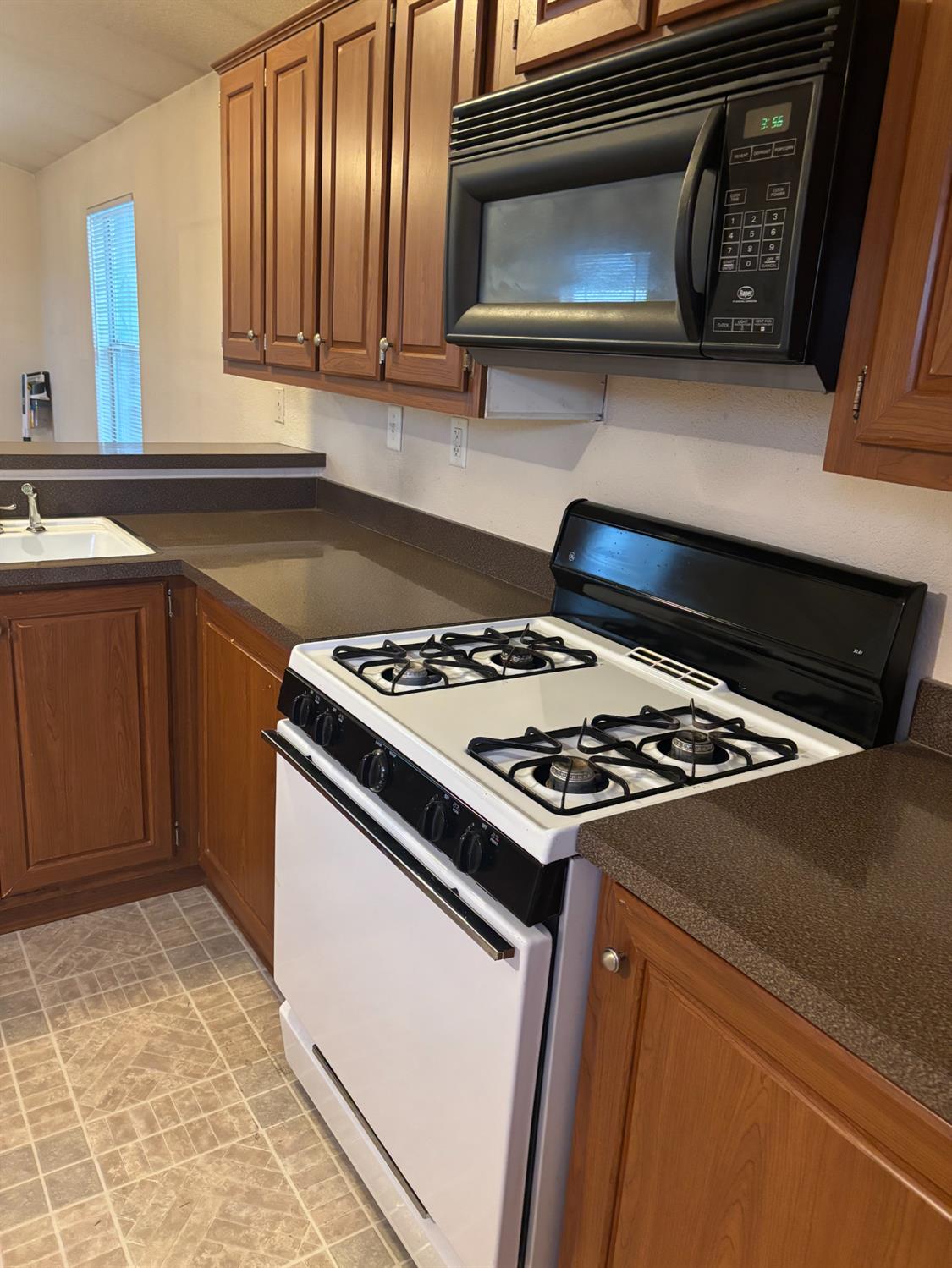 1400 Meredith Ave #96, Gustine, CA 95322