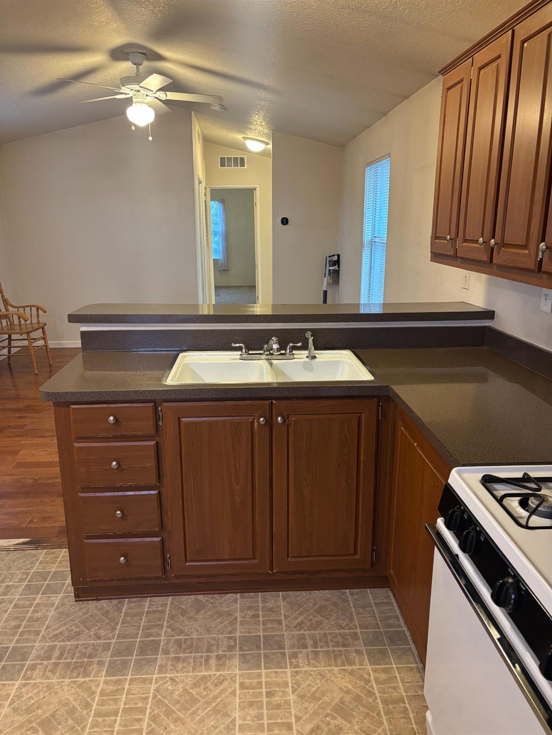 1400 Meredith Ave #96, Gustine, CA 95322