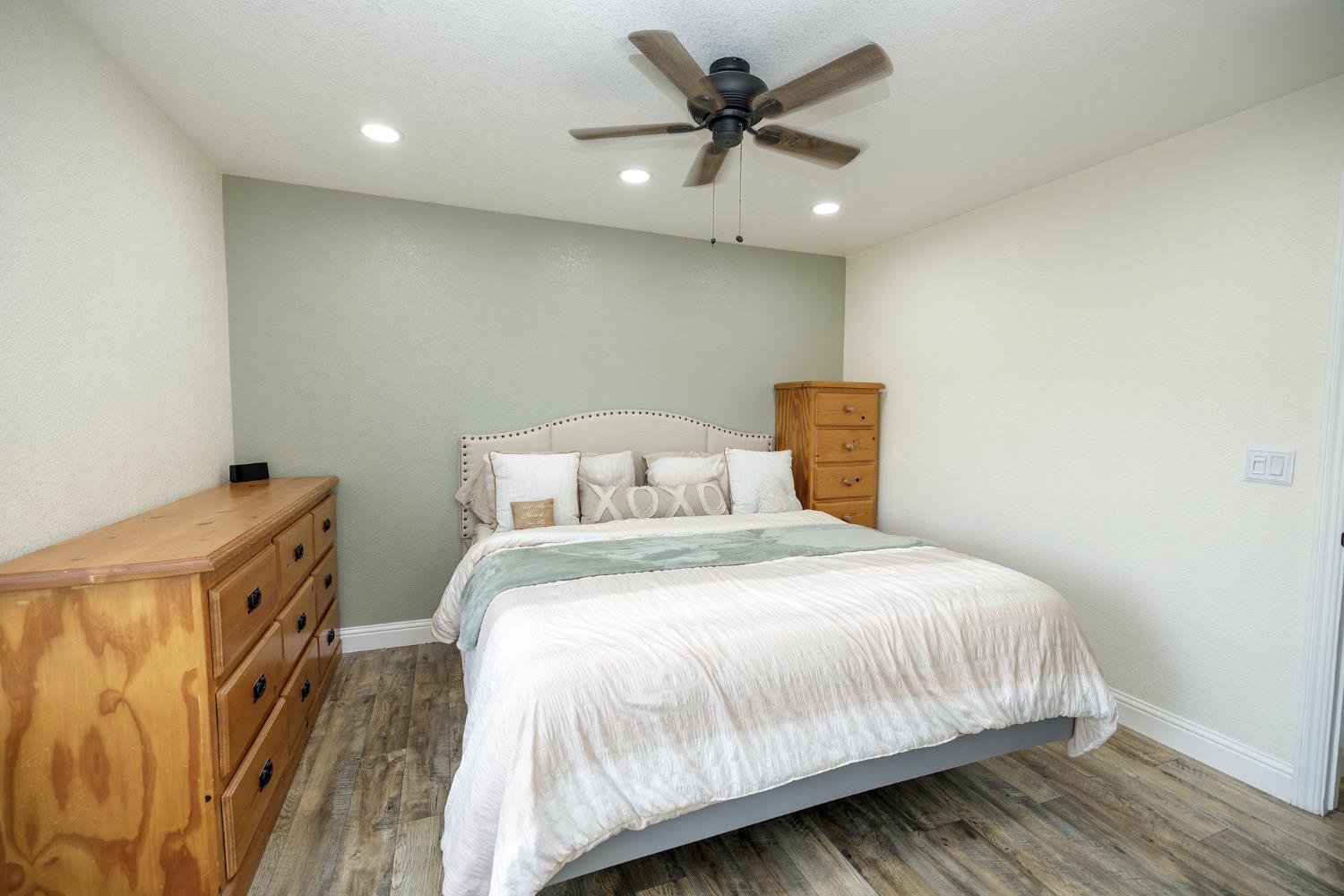 2098 Joett Dr, Turlock, CA 95380