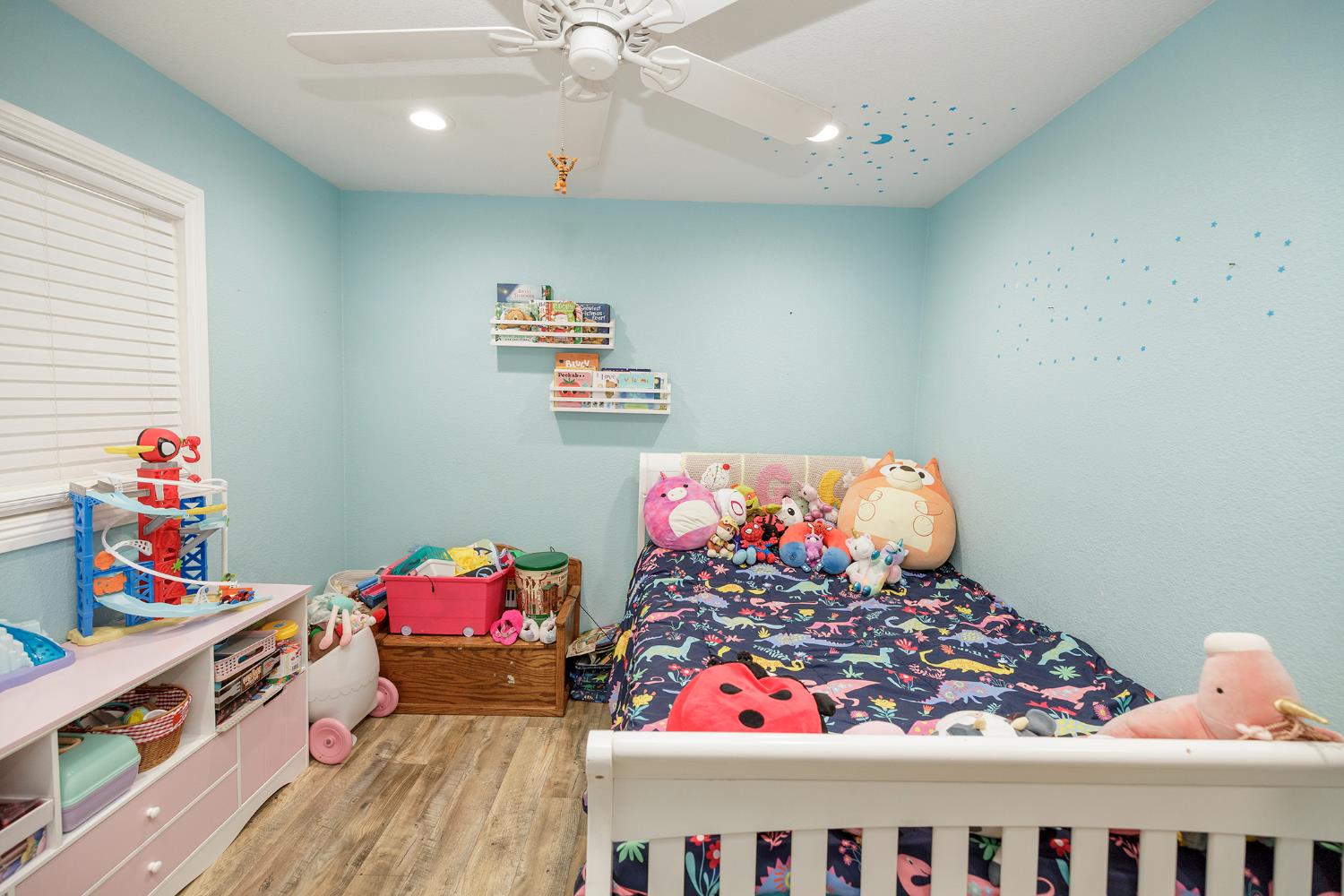 2098 Joett Dr, Turlock, CA 95380