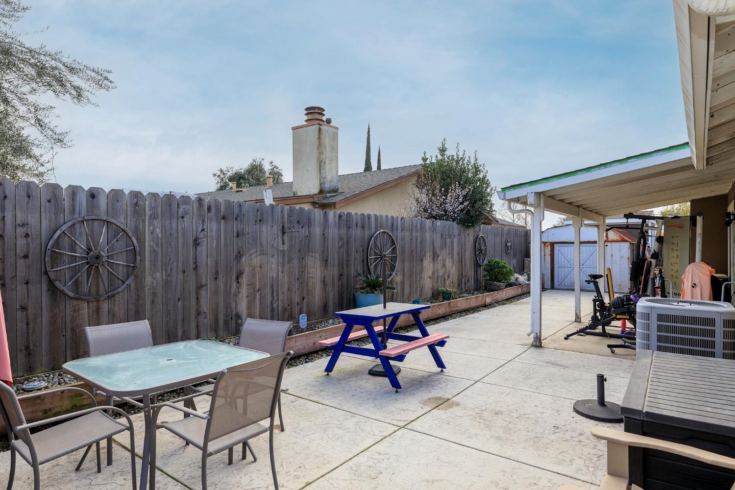 2098 Joett Dr, Turlock, CA 95380