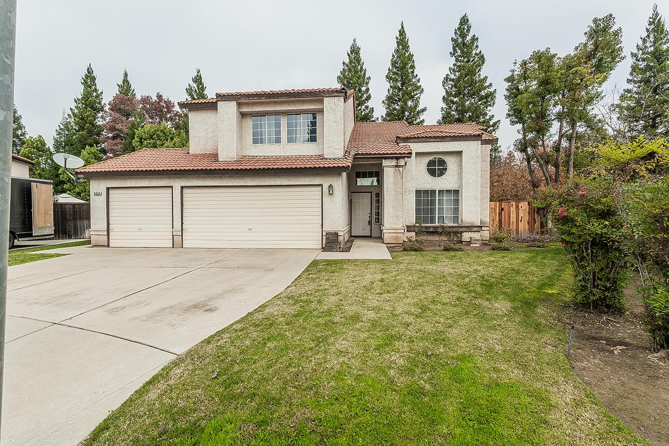 9659 N Shenandoah Ln, Fresno, CA 93720