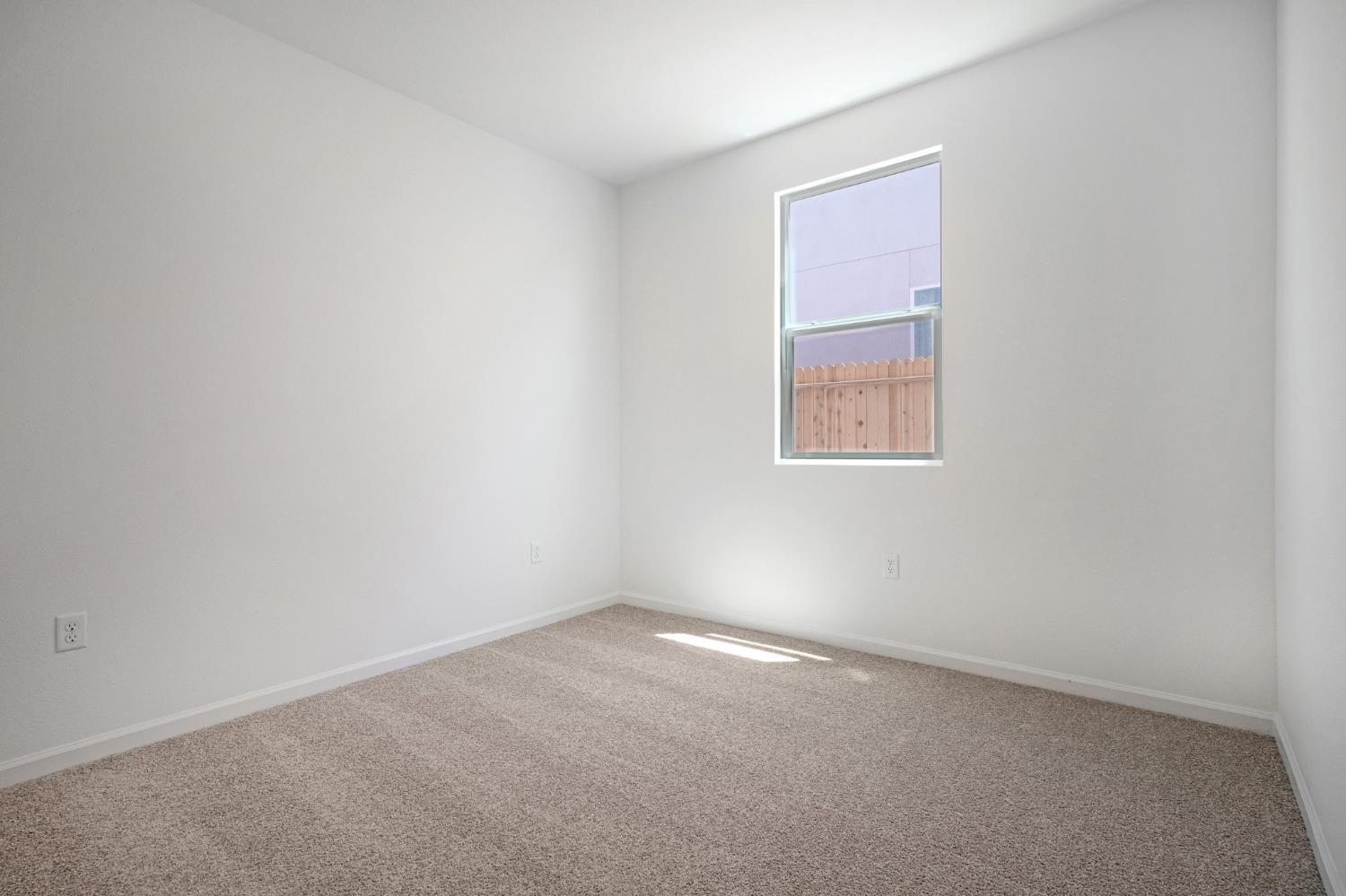 2621 Red Tail Hawk Rd, Modesto, CA 95357