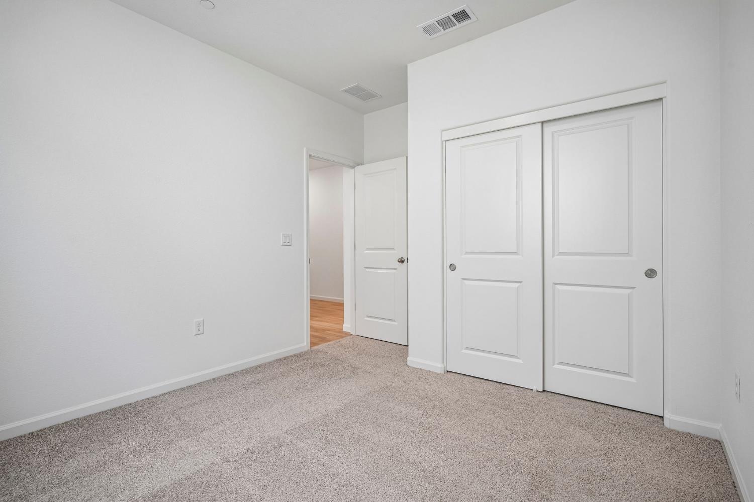 2621 Red Tail Hawk Rd, Modesto, CA 95357