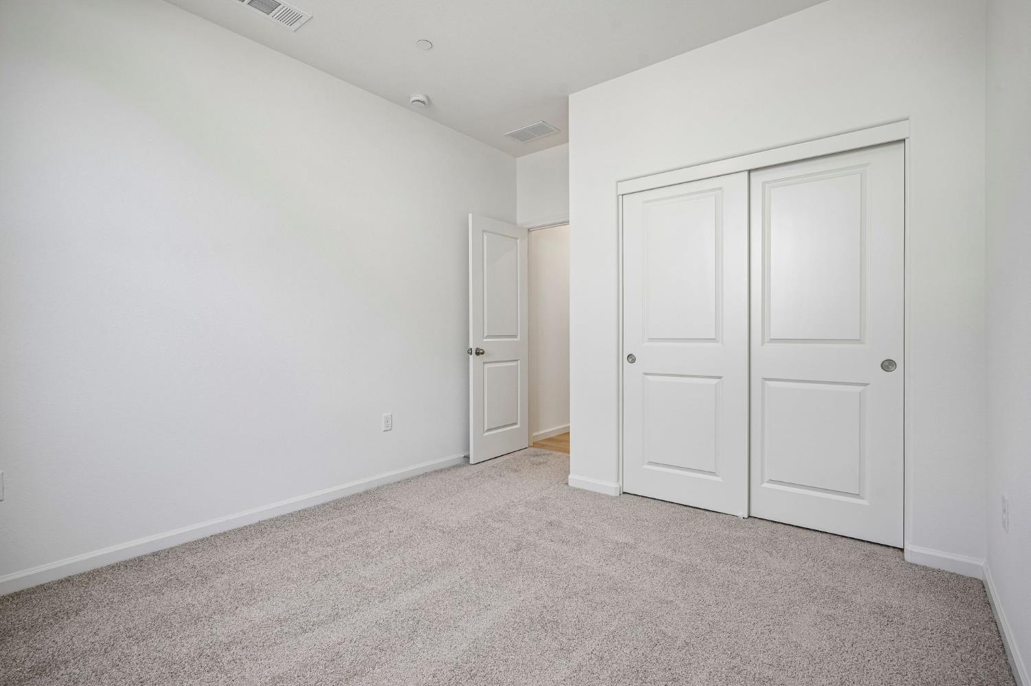 2621 Red Tail Hawk Rd, Modesto, CA 95357
