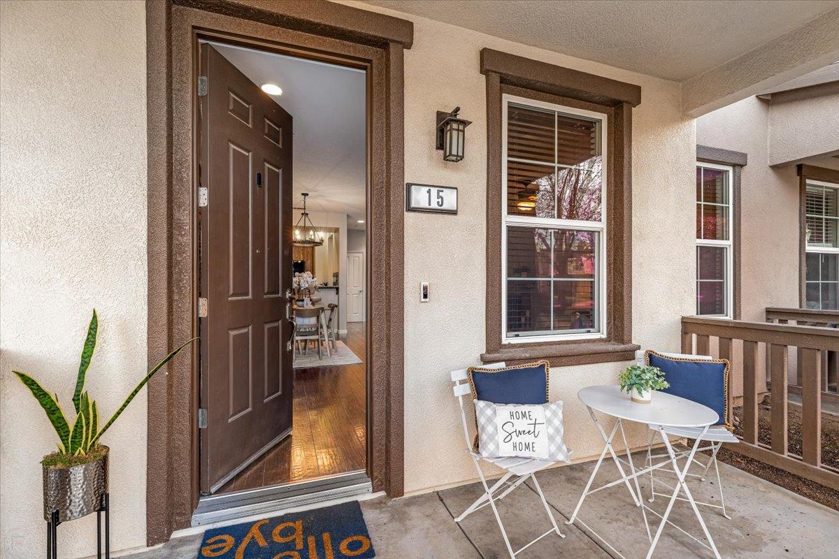 575 Wild Stallion Dr #15, Oakdale, CA 95361