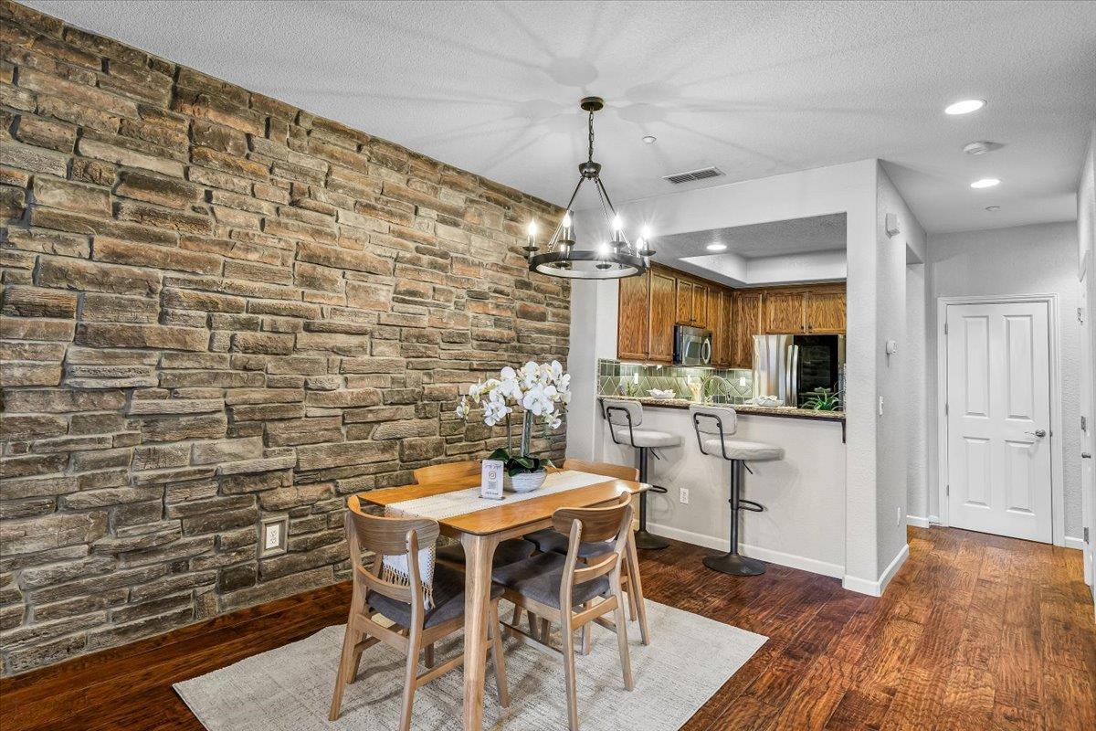 575 Wild Stallion Dr #15, Oakdale, CA 95361