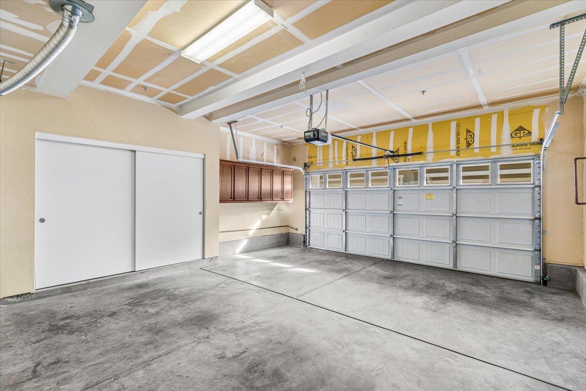 575 Wild Stallion Dr #15, Oakdale, CA 95361