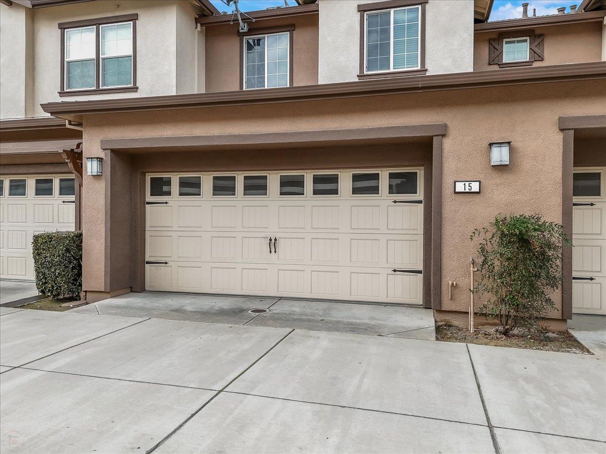 575 Wild Stallion Dr #15, Oakdale, CA 95361