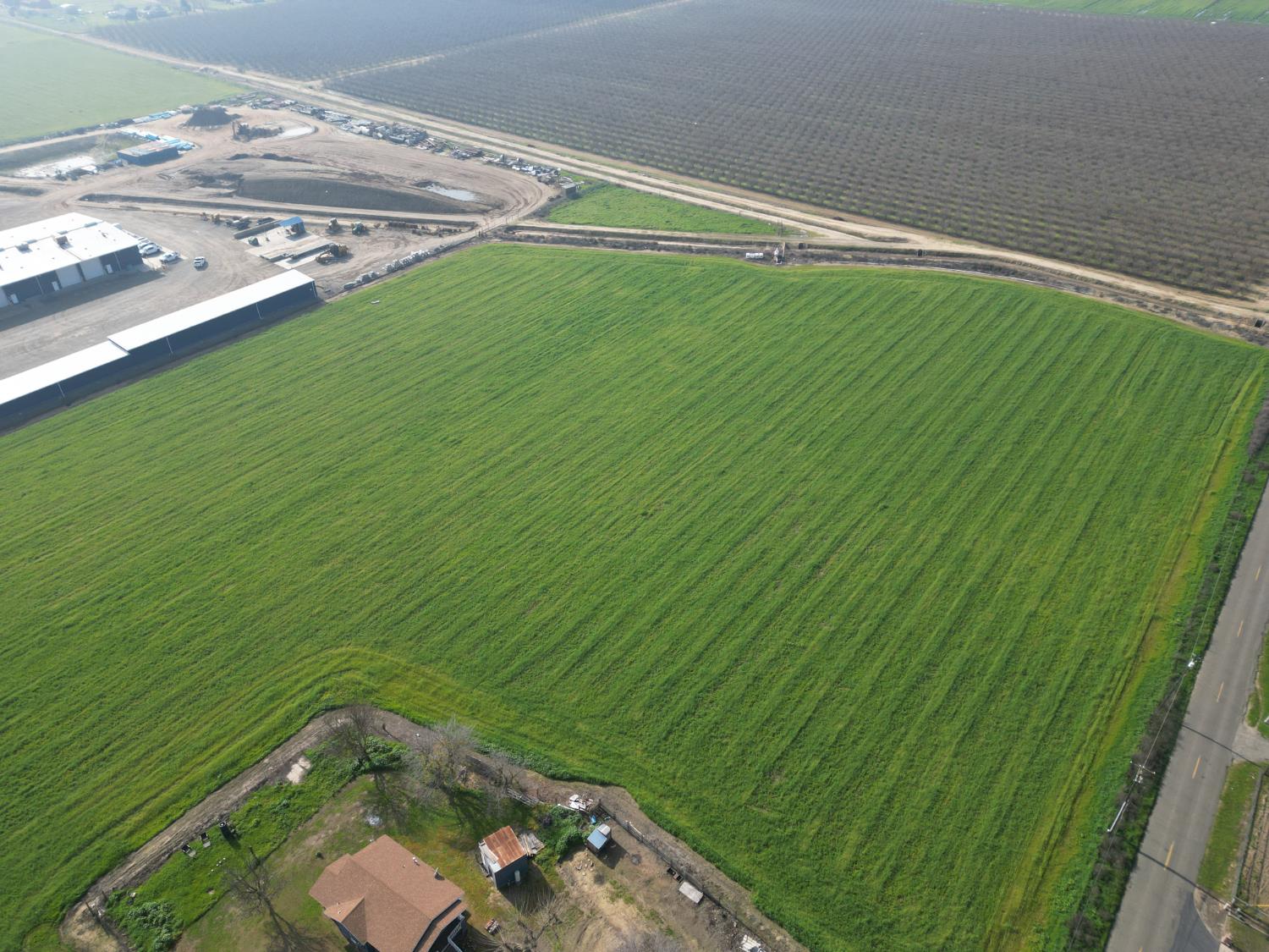 2 W Belcher Ave, Merced, CA 95348