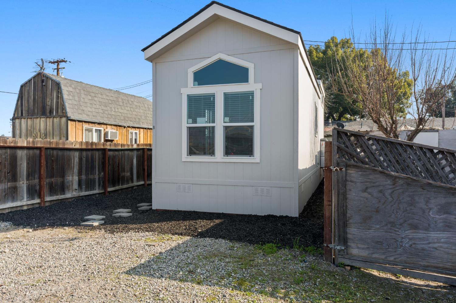 1412 S 1st St #B, Turlock, CA 95380